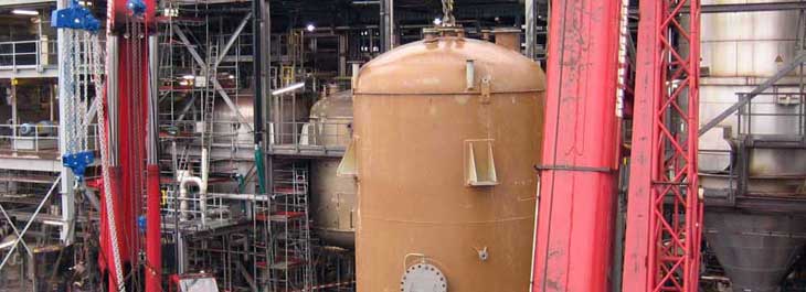 Lifting and handling of a Pressure vessel